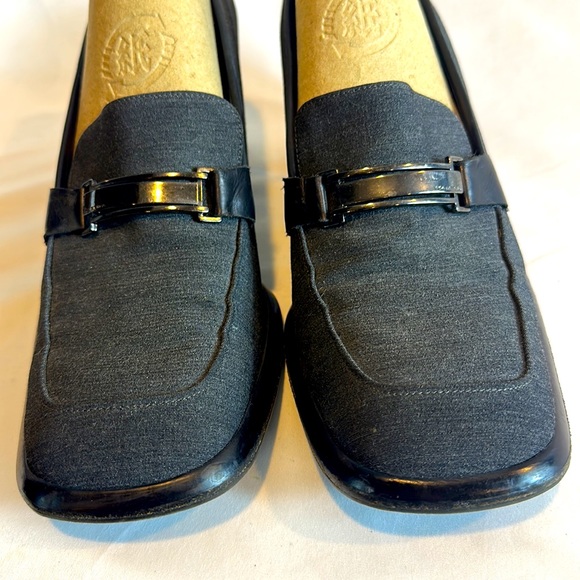 Via Spiga Size 11,Steel Grey Fabric & Black Metal hardware. Soles for non-slip. - Picture 5 of 9